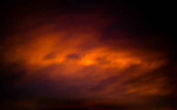 Leuchtend Orangefarbener Himmel Bei Sonnenuntergang Schöne Sommerlandschaft — Stockfoto