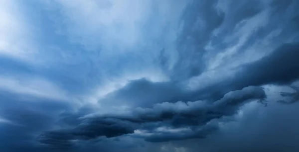 Nubes Fuertes Tormenta Lluvia Empeoramiento Del Clima Fondo Natural Abstracto —  Fotos de Stock