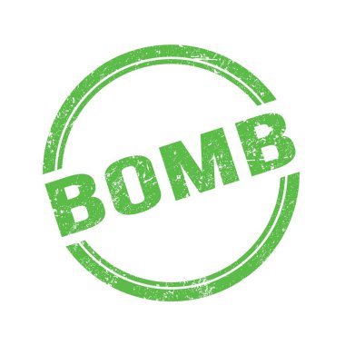 Yeşil grungy vintage yuvarlak pulu üzerine yazılmış BOMB metni.