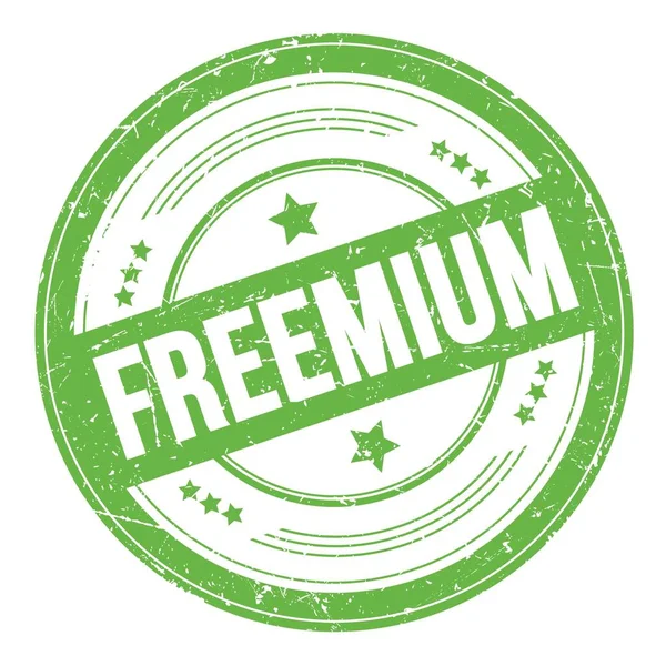 Freemium Text Zeleném Kulatém Grungy Textuře Razítko — Stock fotografie