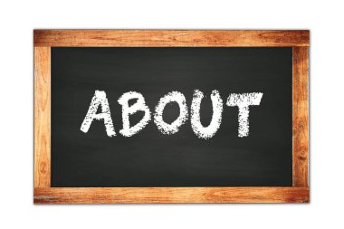 Siyah ahşap çerçeve okul tahtasına yazılmış metin hakkında.