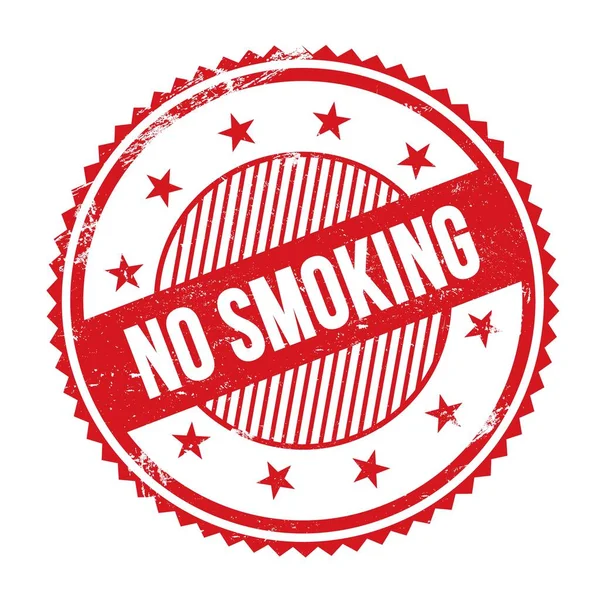 禁止在红色黑色锯齿状边框上在邮票四周涂写 Smoking — 图库照片