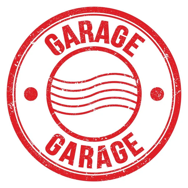 Kırmızı yuvarlak posta puluna yazılmış GARAGE kelimesi