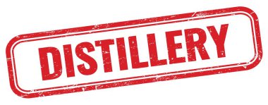 Kırmızı grungy dikdörtgen damgası üzerinde diSTILLERY metin.