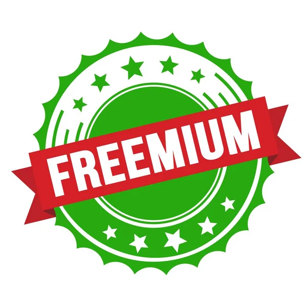Freemium Κείμενο Στην Κόκκινη Πράσινη Κορδέλα Σήμα Σφραγίδα — Φωτογραφία Αρχείου