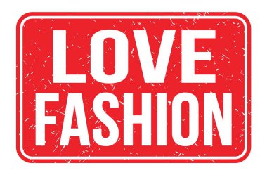 Bayılırım FASHION, kırmızı dikdörtgen mühür işareti üzerine yazılmış kelimeler