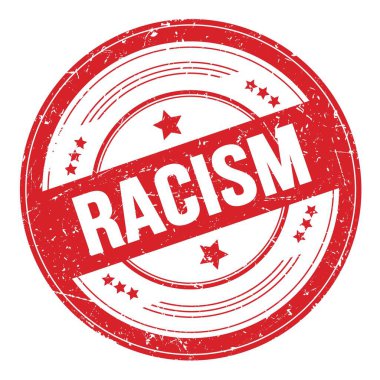 Kırmızı yuvarlak grungy doku damgası üzerine RACISM metni.