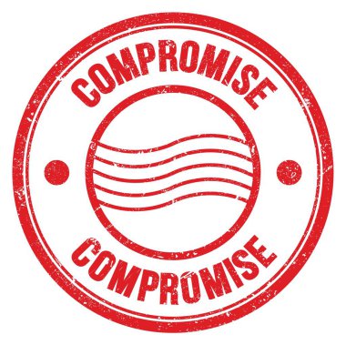 Kırmızı yuvarlak posta pulu işareti üzerine yazılmış COMPROMISE kelime