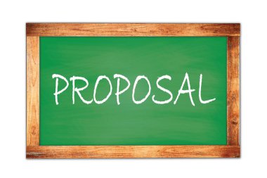 ProPOSAL metni yeşil ahşap çerçeve okul tahtasına yazılmış.