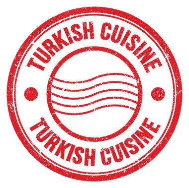 Kırmızı yuvarlak posta pulu işareti üzerine yazılmış TURKISH CUISINE kelimesi