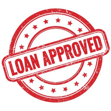 Kredi onaylı kırmızı, eski, pasaklı, yuvarlak kauçuk damga üzerine metin.