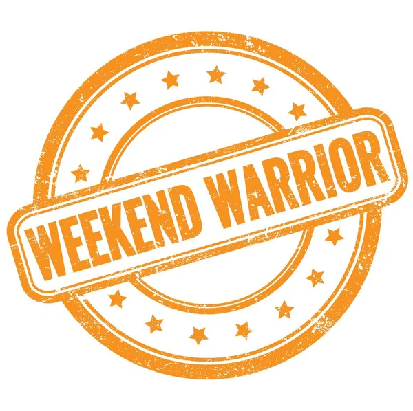 Weekend Warrior Texto Sobre Laranja Vintage Grungy Rodada Selo Borracha — Fotografia de Stock