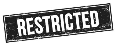 Siyah grungy dikdörtgen damga işareti üzerinde RESTRICTED metin.