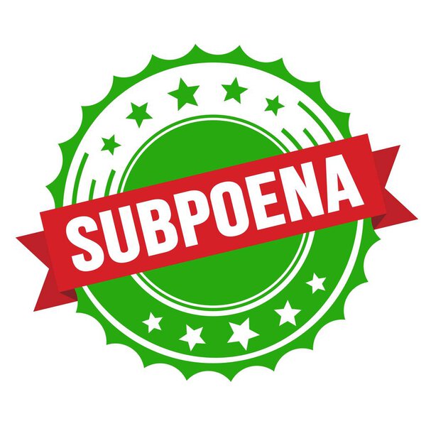 Текст SUBPOENA на значке красной зеленой ленточки.