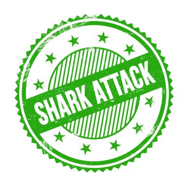 Shark Saldırı metni yeşil grungy zig zag kenarları yuvarlak pul üzerine yazılmış.