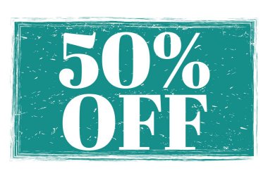 % 50 indirimli, mavi grungy işareti üzerine yazılmış kelimeler.