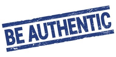 Mavi dikdörtgen damga işareti üzerine yazılmış ATHENTİK metin ol.