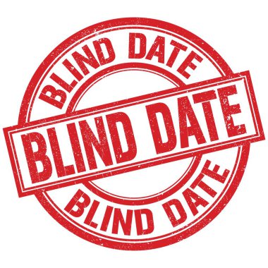 Kırmızı yuvarlak pul işareti üzerine yazılmış kör tarih metni