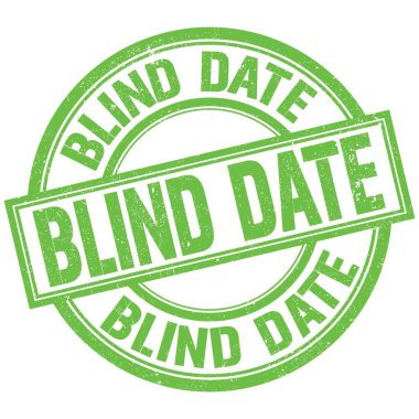 Yeşil yuvarlak damga işareti üzerine yazılmış kör tarih metni