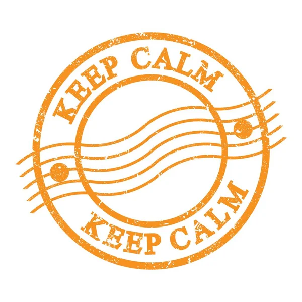 Keep Calm 文字是用橙色黑色邮票写的 — 图库照片