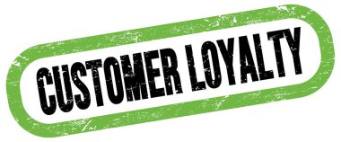 CUSTOMER LOYALTY, yeşil-siyah dikdörtgen işareti üzerine metin.
