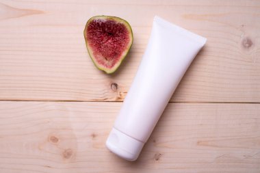 Temiz el ya da yüz kremi paketi