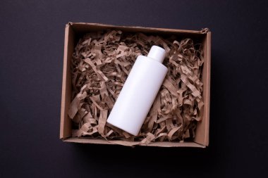 Kozmetik kaplıca, tıbbi cilt bakımı, kozmetik losyon şişesi, nakliye paketlerinde krem ambalajı, yaşlanma önleyici kolajen yüz iyileştirme serumu, temizlik...