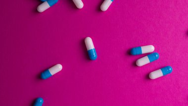 beyaz ve mavi haplar genel arka plan