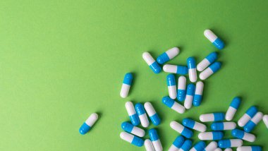 beyaz ve mavi haplar genel arka plan