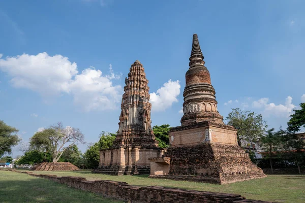 Two Chedi Wat Phra Sri Mahathat Lop Buri Province Historical — Φωτογραφία Αρχείου