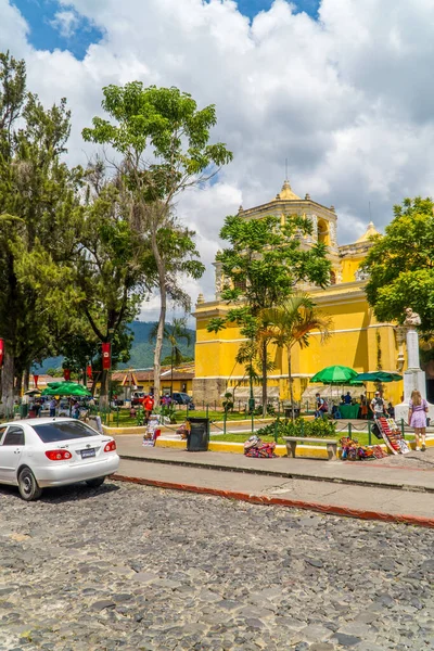 Antigua Guatemala September 2021 Vertikale Ansicht Touristen Und Verkäufer Vor — Stockfoto
