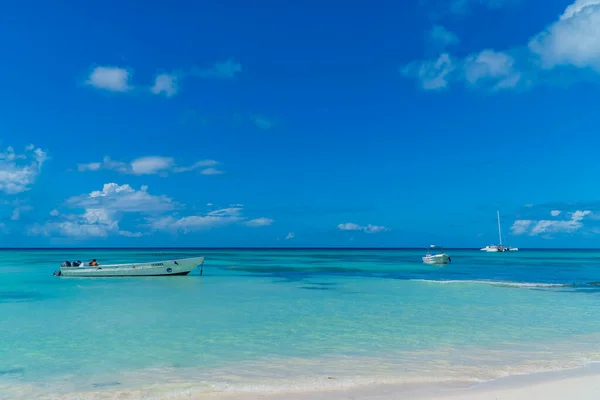 Isla Saona Dominikanska Republiken Oktober 2021 Båtar Huvudstranden Saona — Stockfoto