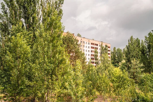 Pripyat Ουκρανία Ιουνίου 2021 Εγκαταλελειμμένη Σοβιετική Πολυκατοικία Στην Πόλη Pripyat — Φωτογραφία Αρχείου