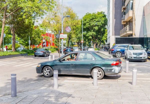 Polanco Meksyk Sierpnia 2021 Samochód Ekskluzywnej Dzielnicy Polanco — Zdjęcie stockowe