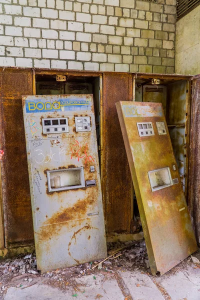 Pripyat Ουκρανία Ιουνίου 2021 Εγκαταλελειμμένα Μηχανήματα Αυτόματης Πώλησης Στον Πρώην — Φωτογραφία Αρχείου