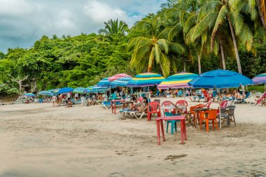 Sayulita, Meksika - 16 Eylül 2021 - Playa los Muertos 'un panoramik manzarası