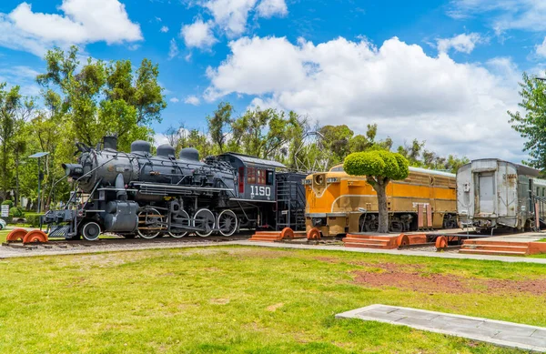 멕시코 푸에블라주 2021 박물관에 전형적 산업용 기관차와 Museo Los Ferrocarriles — 스톡 사진
