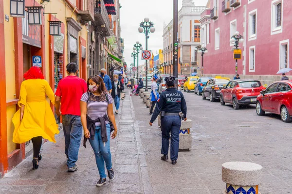 Puebla Mexico Augustus 2021 Openhartige Foto Van Mensen Doorreisagenten Die — Stockfoto