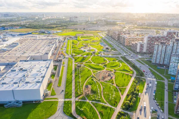 Şehir Parkının Dinlenme Yürüyüş Için Hava Manzarası Alışveriş Merkezi Şehrin — Stok fotoğraf