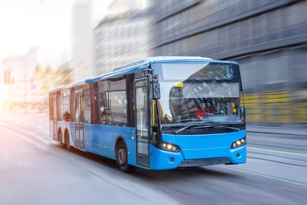 Blue Bus Moving Road City Early Morning — Stock Photo, Image