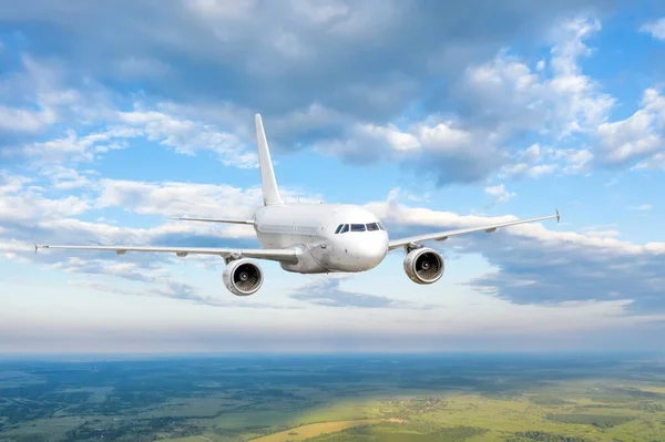 Modern Passenger Plane Flight Aircraft Flies High Sky Green Plain — Stock Photo, Image