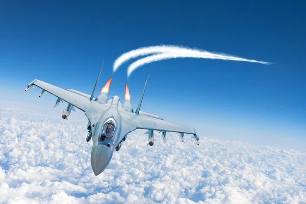 Στρατιωτικά Μαχητικά Αεροσκάφη Που Πετούν Μεγάλο Υψόμετρο Πάνω Από Σύννεφα — Φωτογραφία Αρχείου