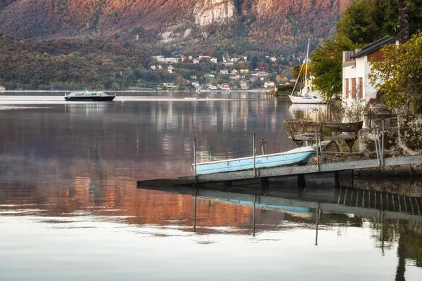 Panorama Dell Alba Invernale Sulle Rive Del Lago Orta Regione — Foto Stock