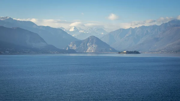 Winter Panorama Waters Lake Maggiore 2Nd Biggest Lake Italy Seen — Stock Photo, Image