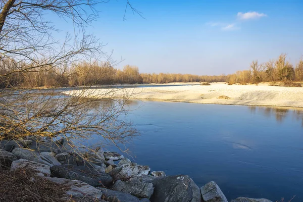 Zimowa Panorama Brzegów Rzeki Ticino Pobliżu Miejscowości Cameri Prowincja Novara — Zdjęcie stockowe