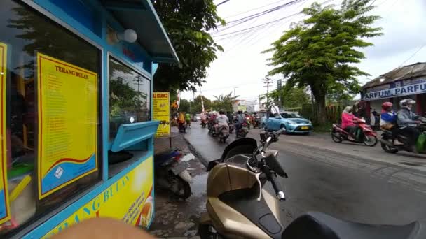 Séquence Rue Indonésienne Asiatique Après Midi Après Pluie Avec Vélo — Video