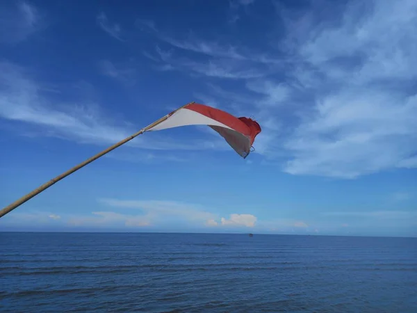 Indonésie Vlajky Pláži — Stock fotografie