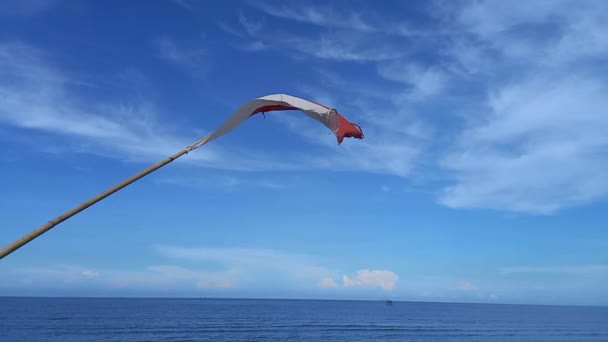 Flagge Indonesiens Weht Wind Strand Von Sejarah Auf Sumatra — Stockvideo