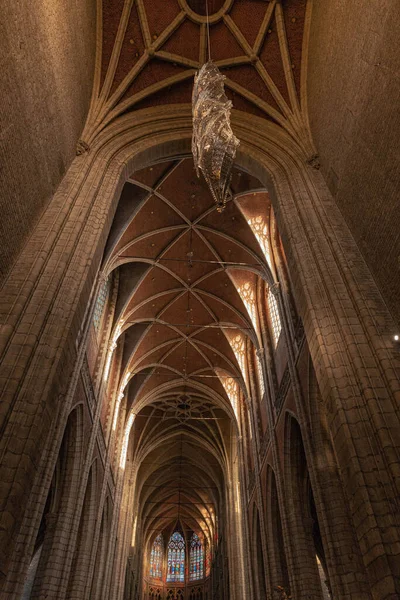 Gent 'teki tarihi şehir merkezi (Gent), Belçika. Gent 'in mimarisi ve simgesi. Gent 'in şehir manzarası. Katedral.