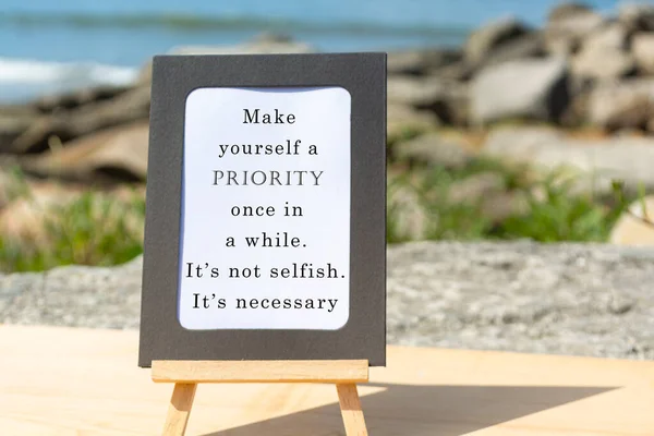 Motivational Inspirational Quote Notepad Blurred Beach Background Make Yourself Priority — ストック写真